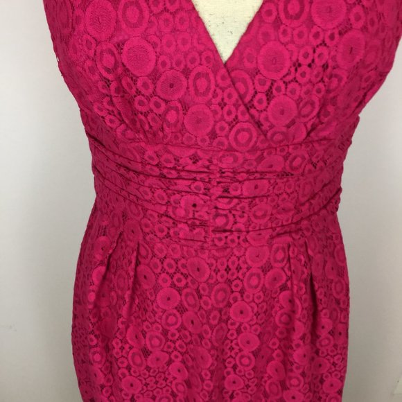 Trina Turk Los Angeles Sheath Dress Size 6 Womans Pink Lace Sleeveless V Neck - Picture 6 of 14